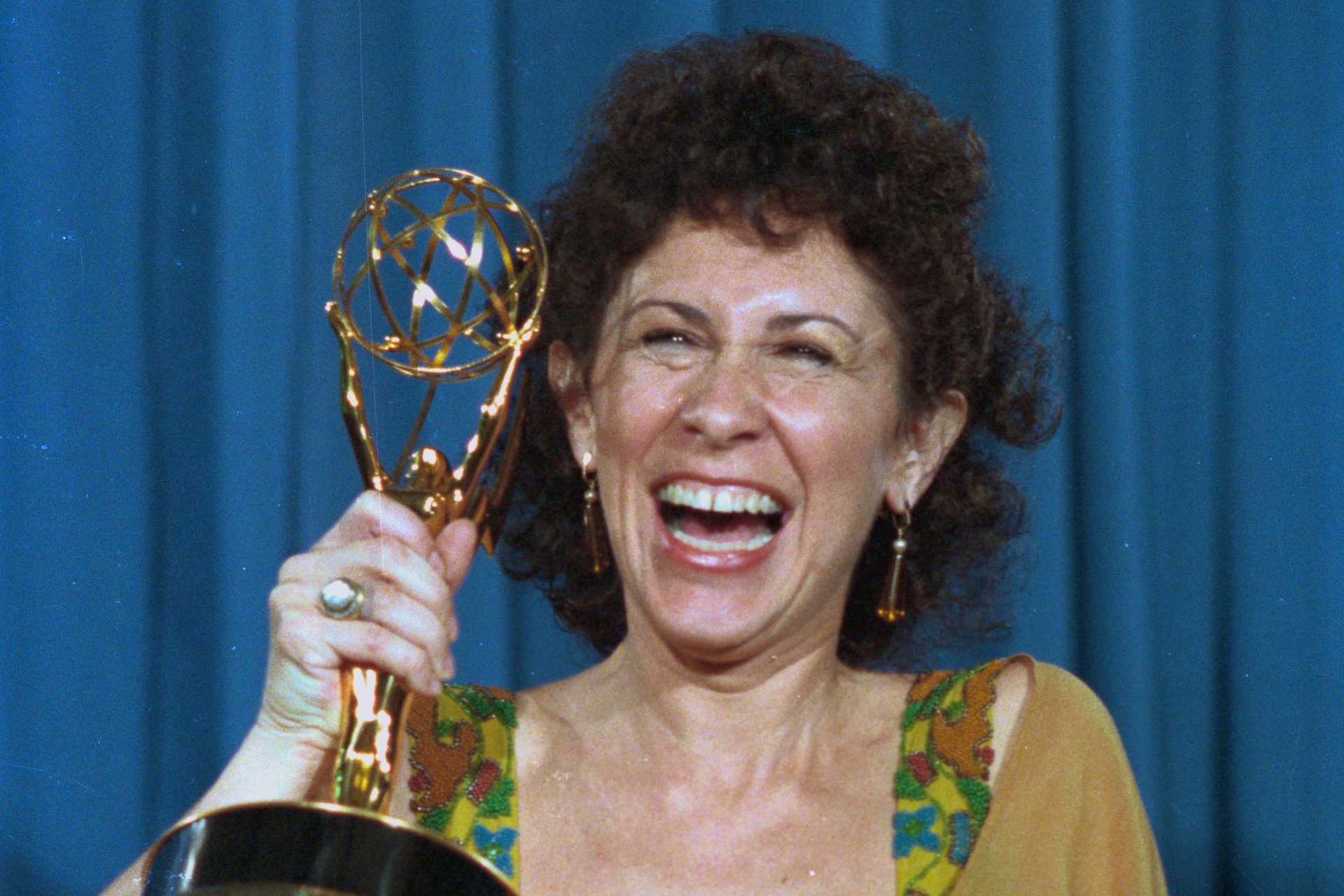 Rhea Perlman: The talented, discreet actress who conquered Hollywood