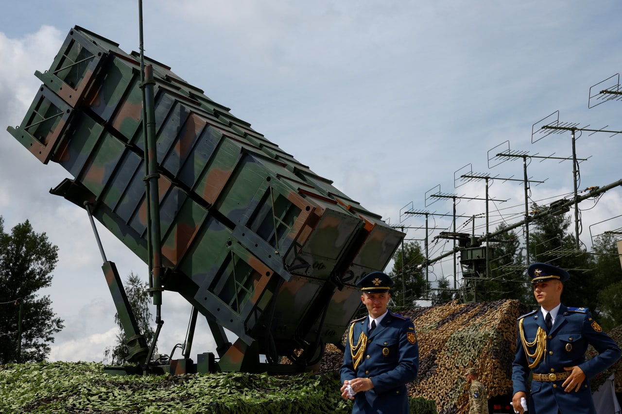 Trump to Resume Sending Weapons - AA1I9hvQ.img