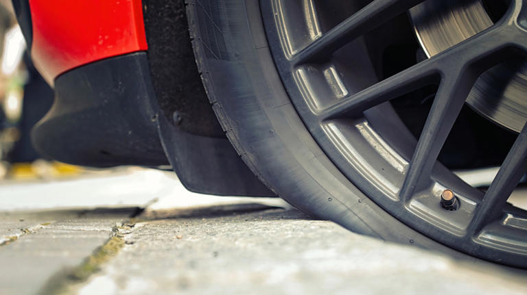 Difference between Bead And Sidewall Damage in Tires: Key Insights