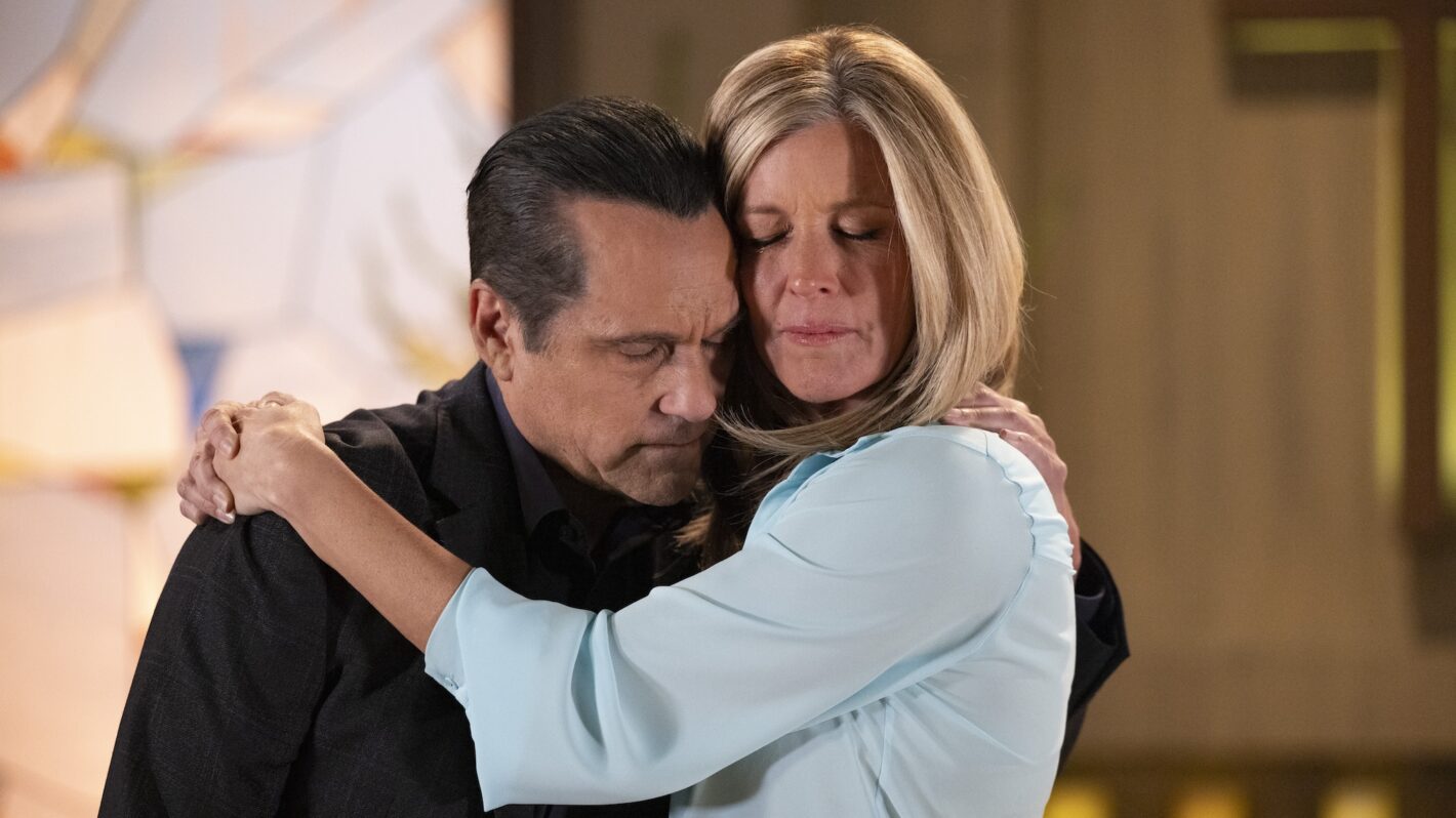 General Hospital': Will Sonny & Carly Get Back Together? Laura Wright Spills