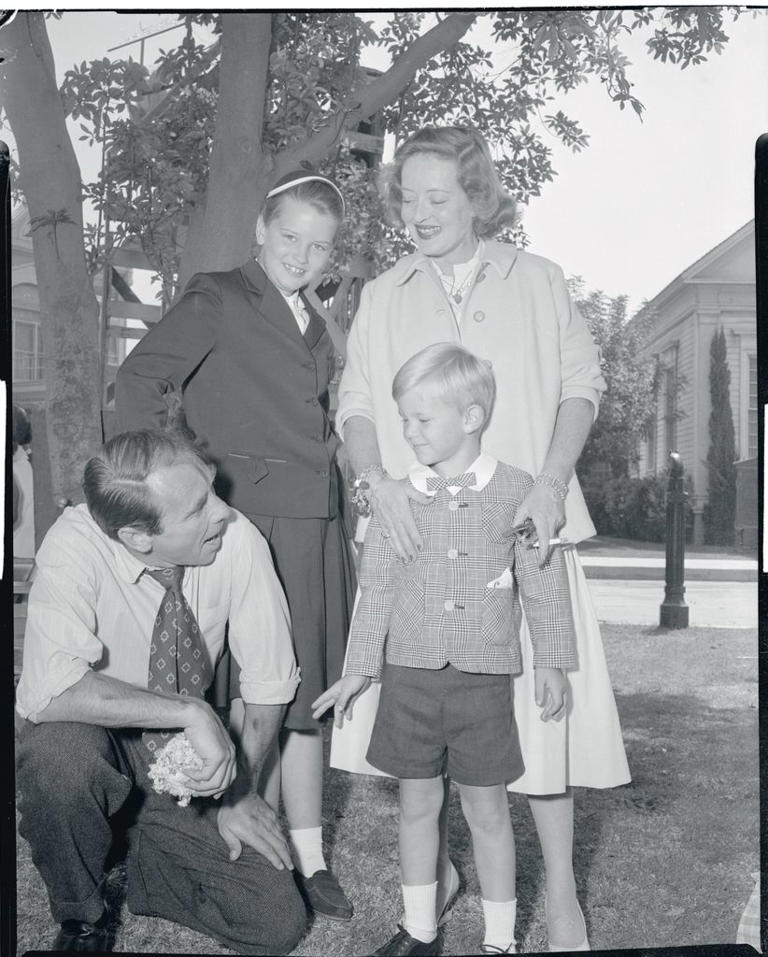 Why Bette Davis famously cut her two daughters and grandsons out of Why Bette Davis famously cut her two daughters and grandsons out of