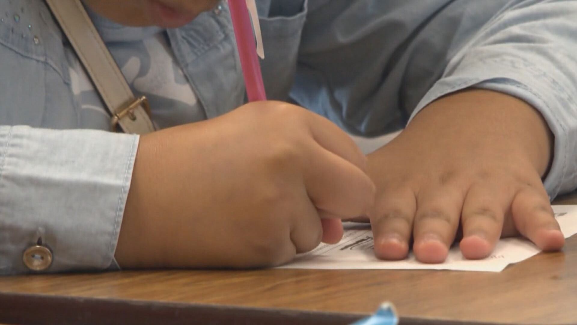 Charlotte-Mecklenburg Schools to go remote Tuesday, officials say