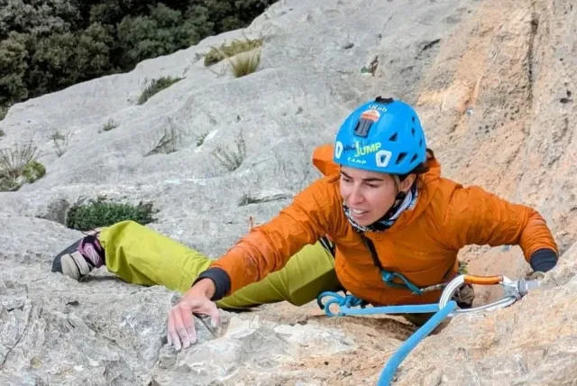 Murió Marta Jiménez, la 'mujer adrenalina' de 'El Hormiguero', tras un  salto en paracaídas en los Pirineos de Huesca, España