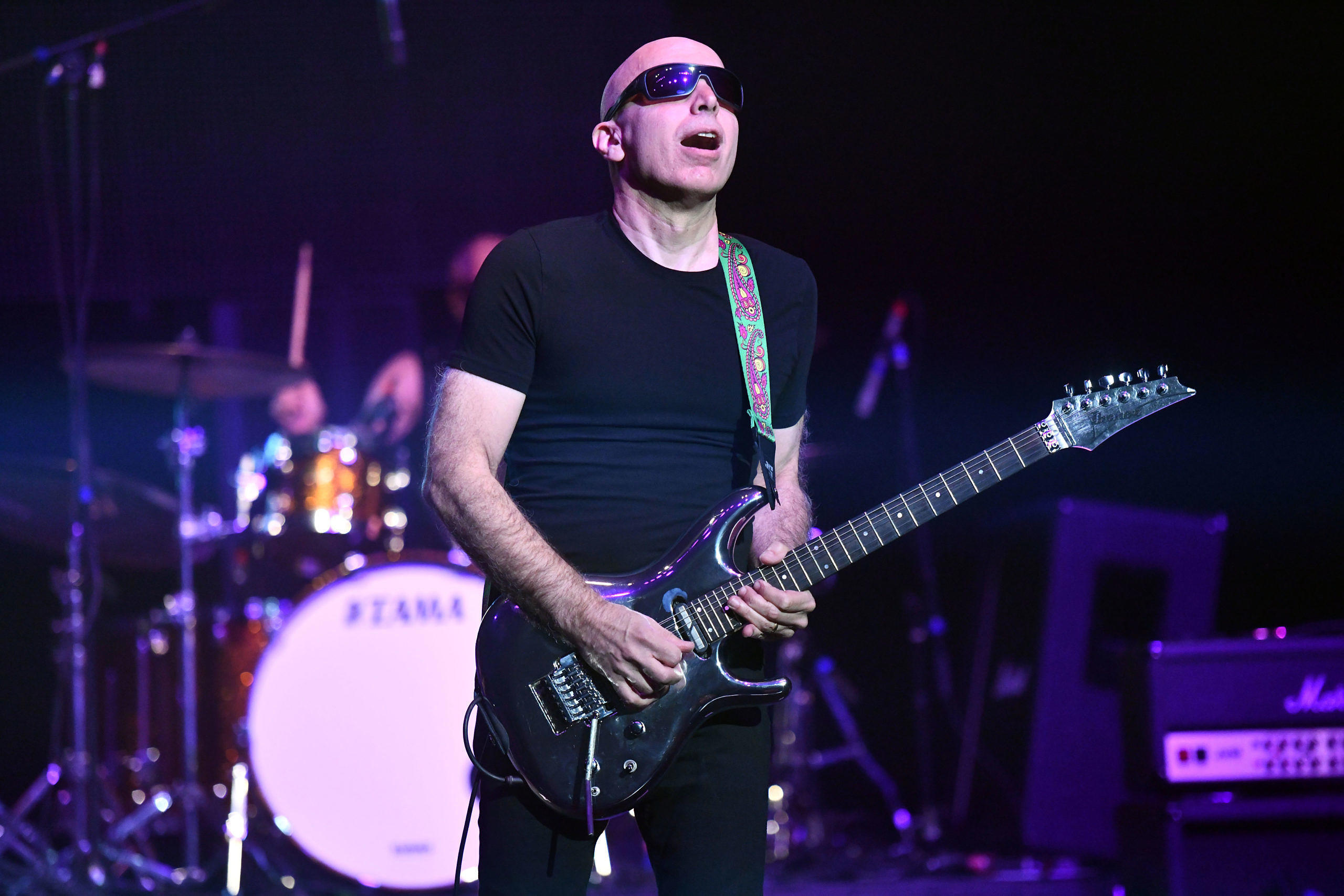 Joe Satriani feiert 69 Geburtstag Joe Satriani feiert 69 Geburtstag