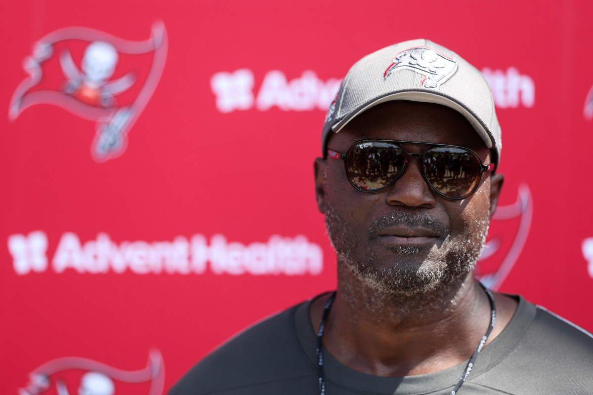 Bucs are already dealing with a major headache before training camp and
