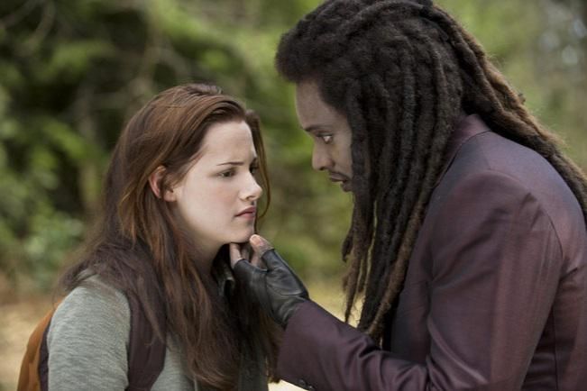5 Film dan Serial Edi Gathegi, Pemeran Mr. Terrific di Superman