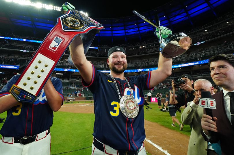 Cal Raleigh's mom made feelings very clear on 'Big Dumper' nickname