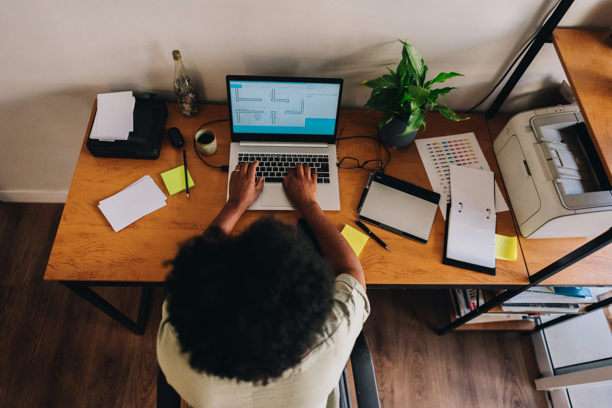 The Growing Gender Gap in Remote Work: Why Women Are Resisting Return-to-Office Policies