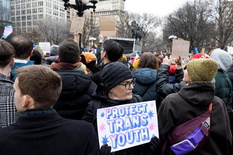 Why the Trump administration is shaking up its policy on teen pregnancy