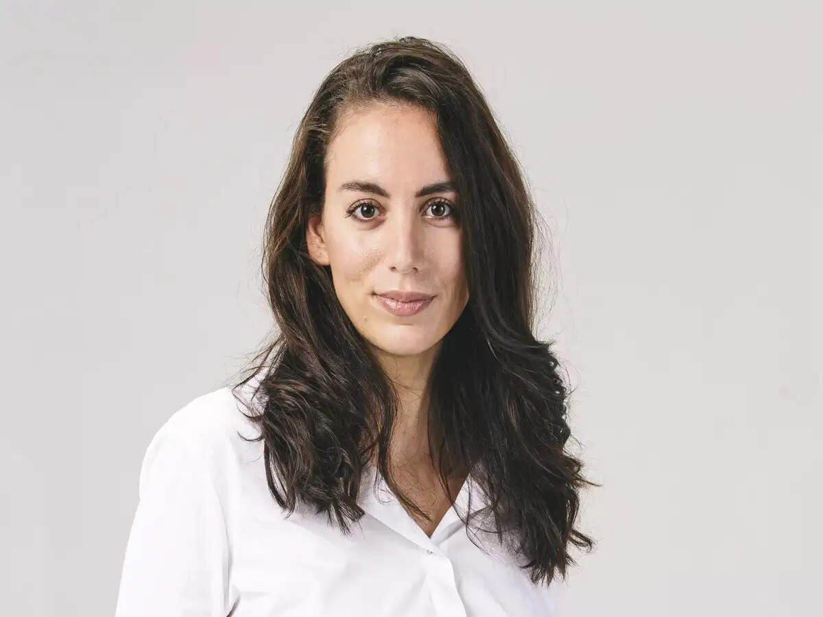 Thinking Machines Lab, led by former OpenAI CTO Mira Murati, has secured a record 2 billion dollar f...
