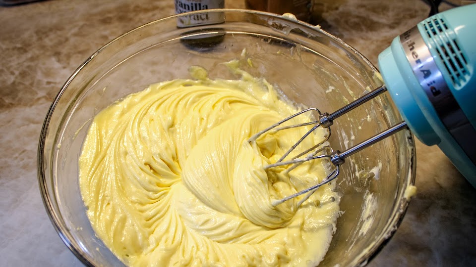 direction photo for Cinnamon Roll Cheesecake