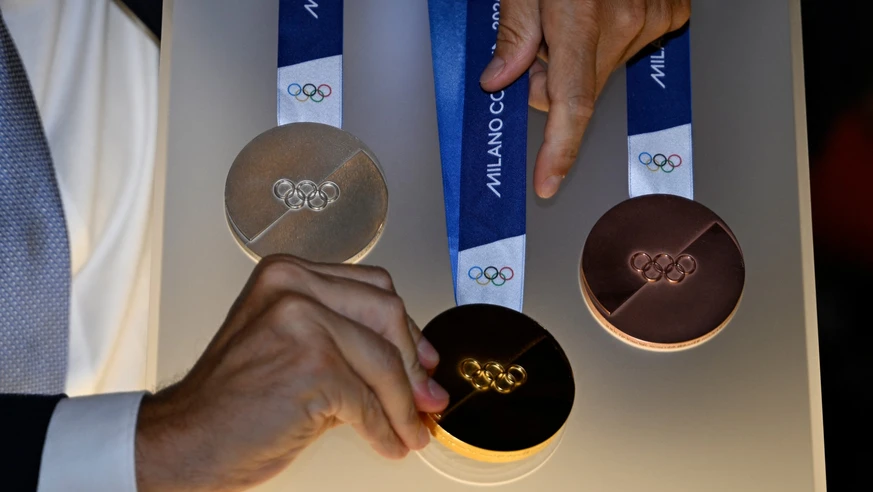 Médaille "Les Jeux Du Stade" - Par P. Bouret - Argent Plaqué - XXème Siècle