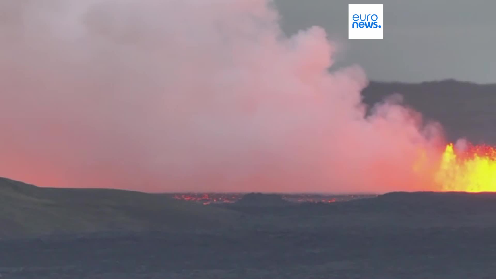 tourists-evacuated-after-iceland-s-reykjanes-peninsula-hit-by-9th