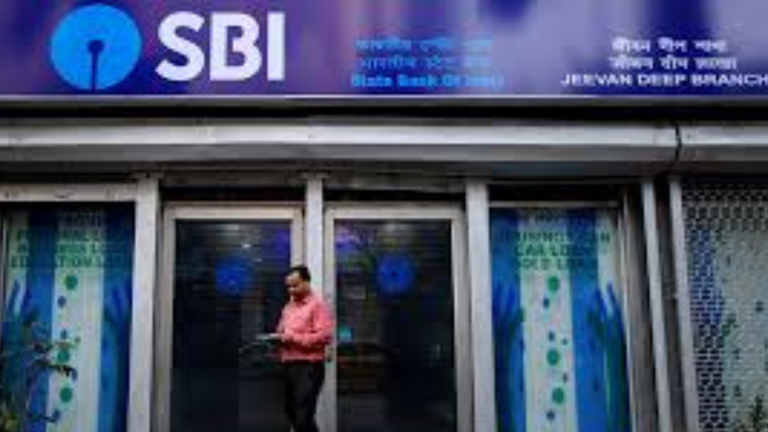 Banking Alert: These Banks to Temporarily Halt UPI and Other Digital ...