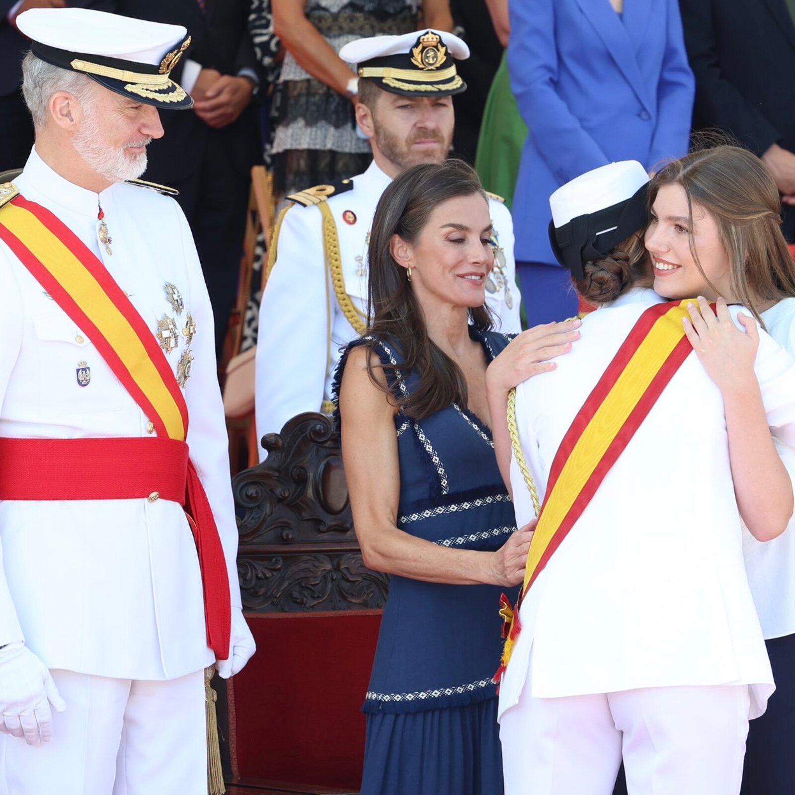 La Princesa Leonor se reencuentra con los Reyes Felipe y Letizia y la  Infanta Sofía en