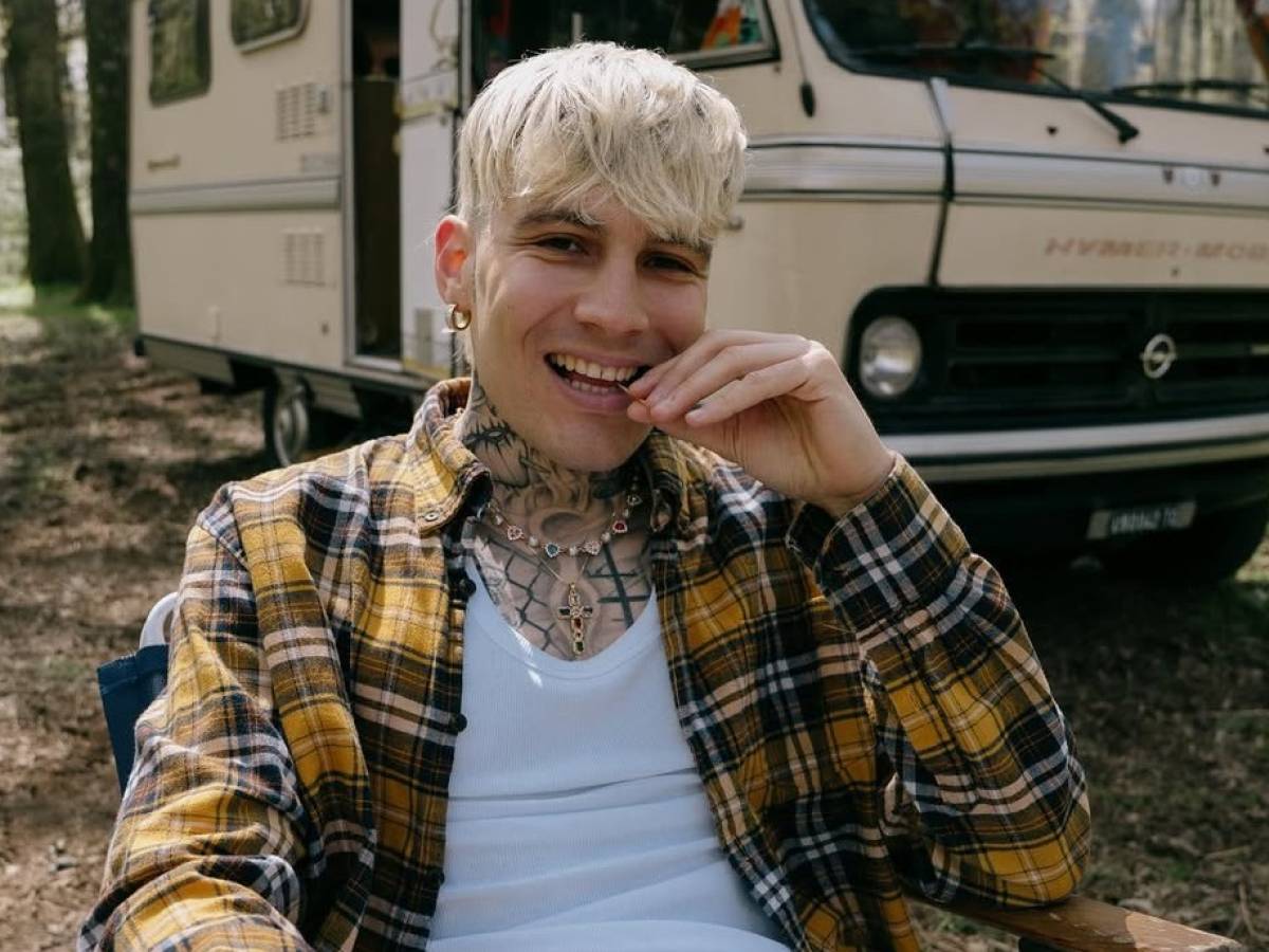 Il Tre ricoverato in ospedale. La malattia e le parole del cantautore: "Qualcosa da settimane non andava"