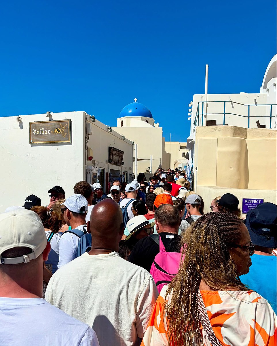 Crowded streets and long queues at European holiday hotspots