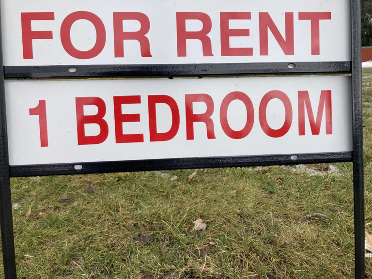 New scam targets apartment hunters with fake application fees