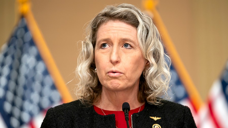 rep-kiggans-introduces-bipartisan-bill-to-get-shipyard-workers-paid