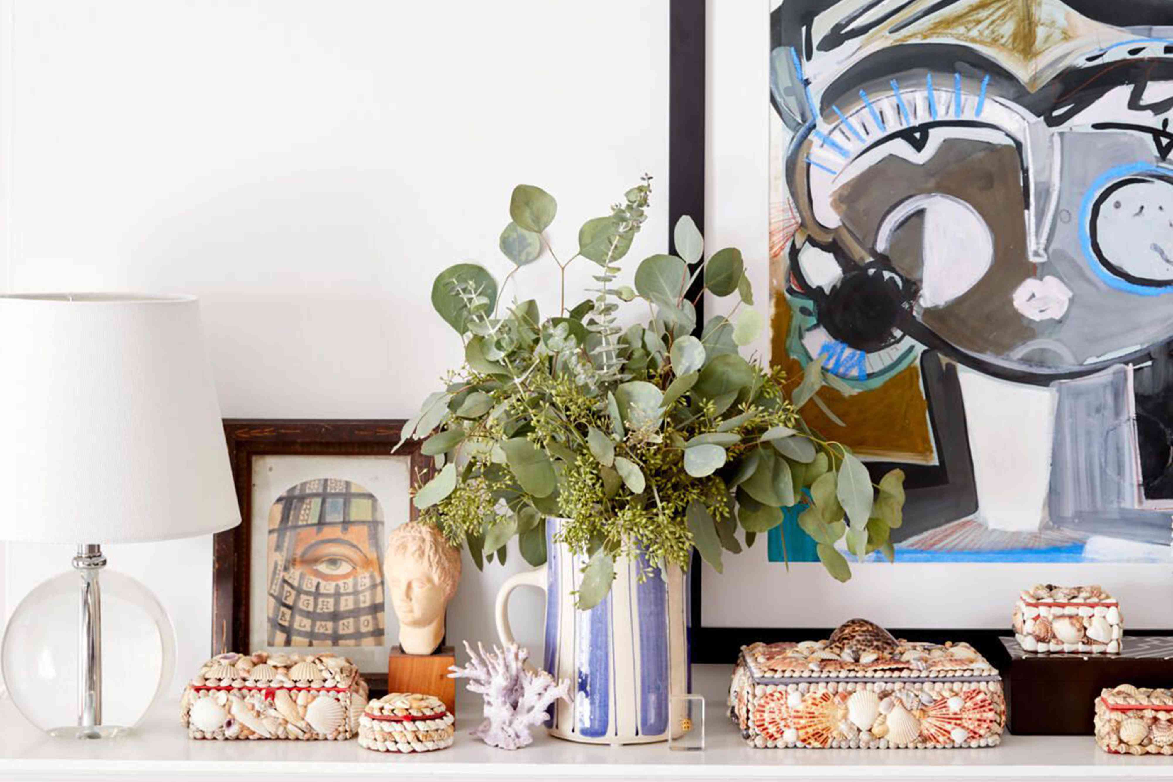 15 Gorgeous Seashell Crafts that Will Fill Your Home with Coastal Charm ...