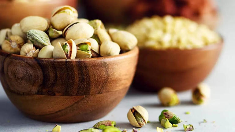 Fatty Liver: 5 nuts to improve liver health (and when to have them)