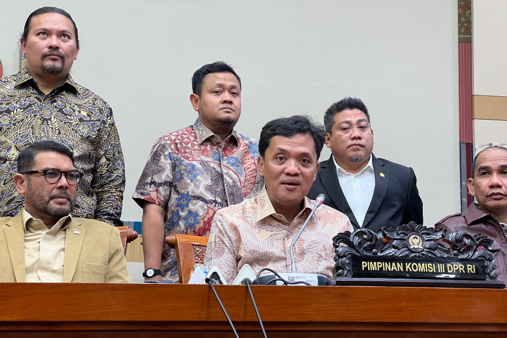 Habiburokhman Pastikan Draf RUU KUHAP Tak Hilang dari Website DPR Habiburokhman Pastikan Draf RUU KUHAP Tak Hilang dari Website DPR