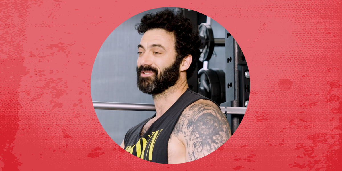 'The Gilded Age' actor Morgan Spector shares the powerlifting workout plan he uses to stay healthy, strong, and mobile.