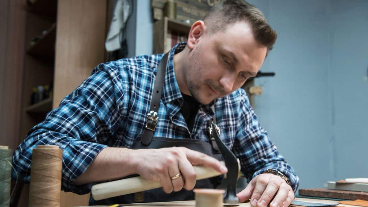 15 DIY Projects That Quietly Bring In Extra Cash