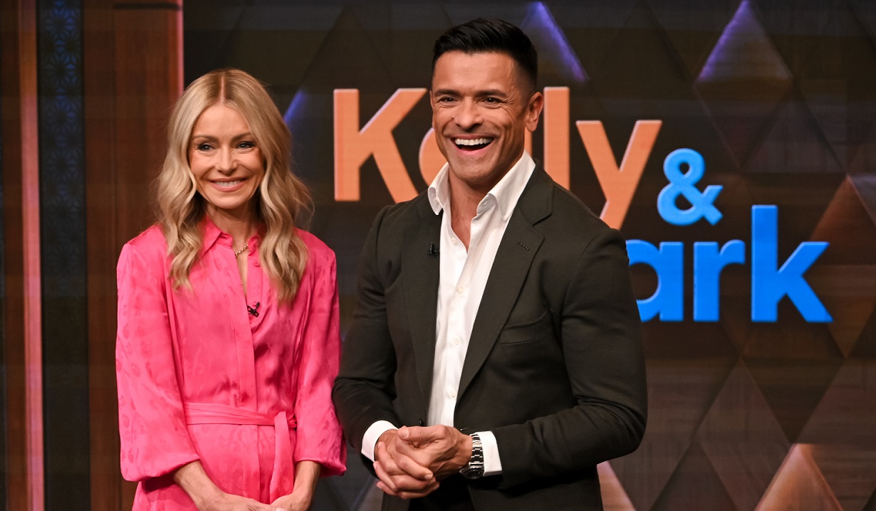 Kelly Ripa discusses when she'll leave Live with Kelly and Mark as she ...