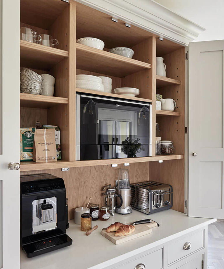 Where to Put Kettle And Toaster in Kitchen: Smart Space-Saving Tips