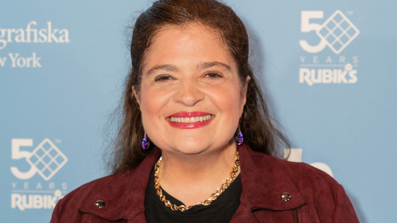 Alex Guarnaschelli's Favorite Pizza Spot Is Just Outside Of NYC