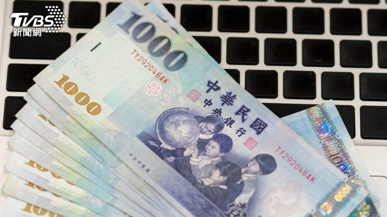 以為確定普發一萬！她分期買「9900線上課程」後悔了