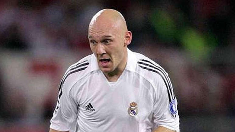 #9 – Thomas Gravesen
