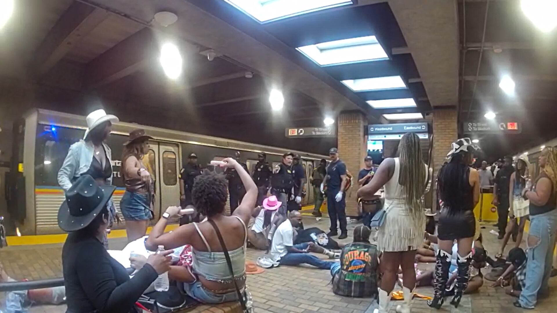 Escalator brakes may have failed in stampede after Beyonce concert