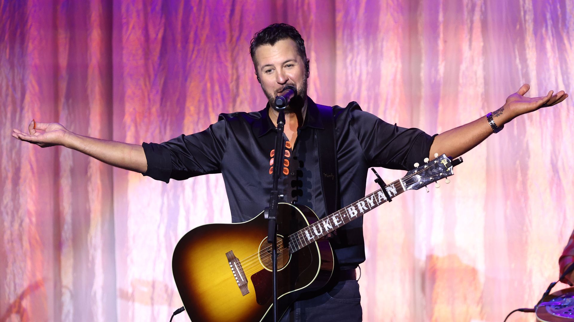 Luke Bryan tells fans to 'boo all they want' after sharing health update