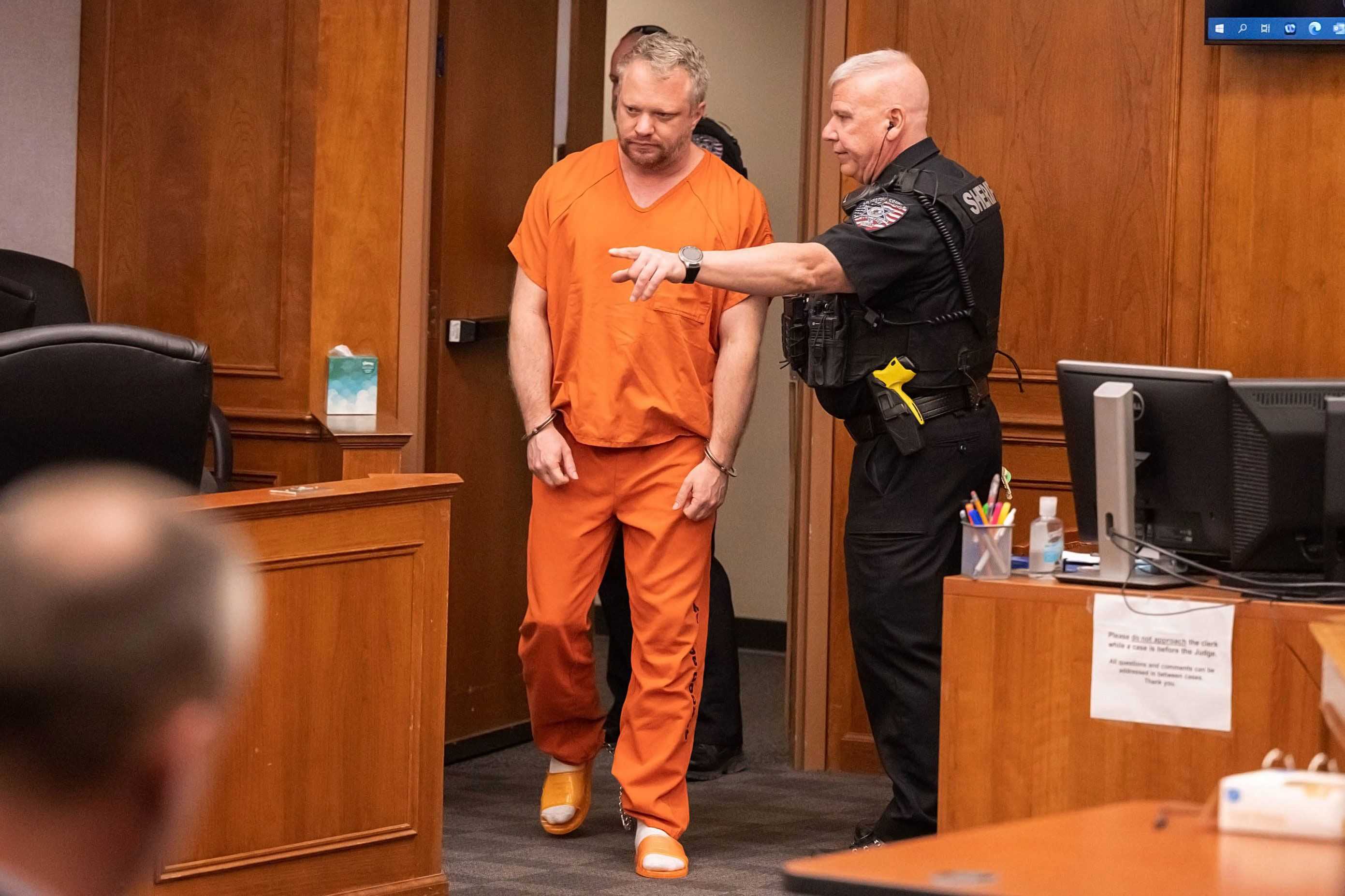 Dentist accused of fatally poisoning wife asked daughter to create