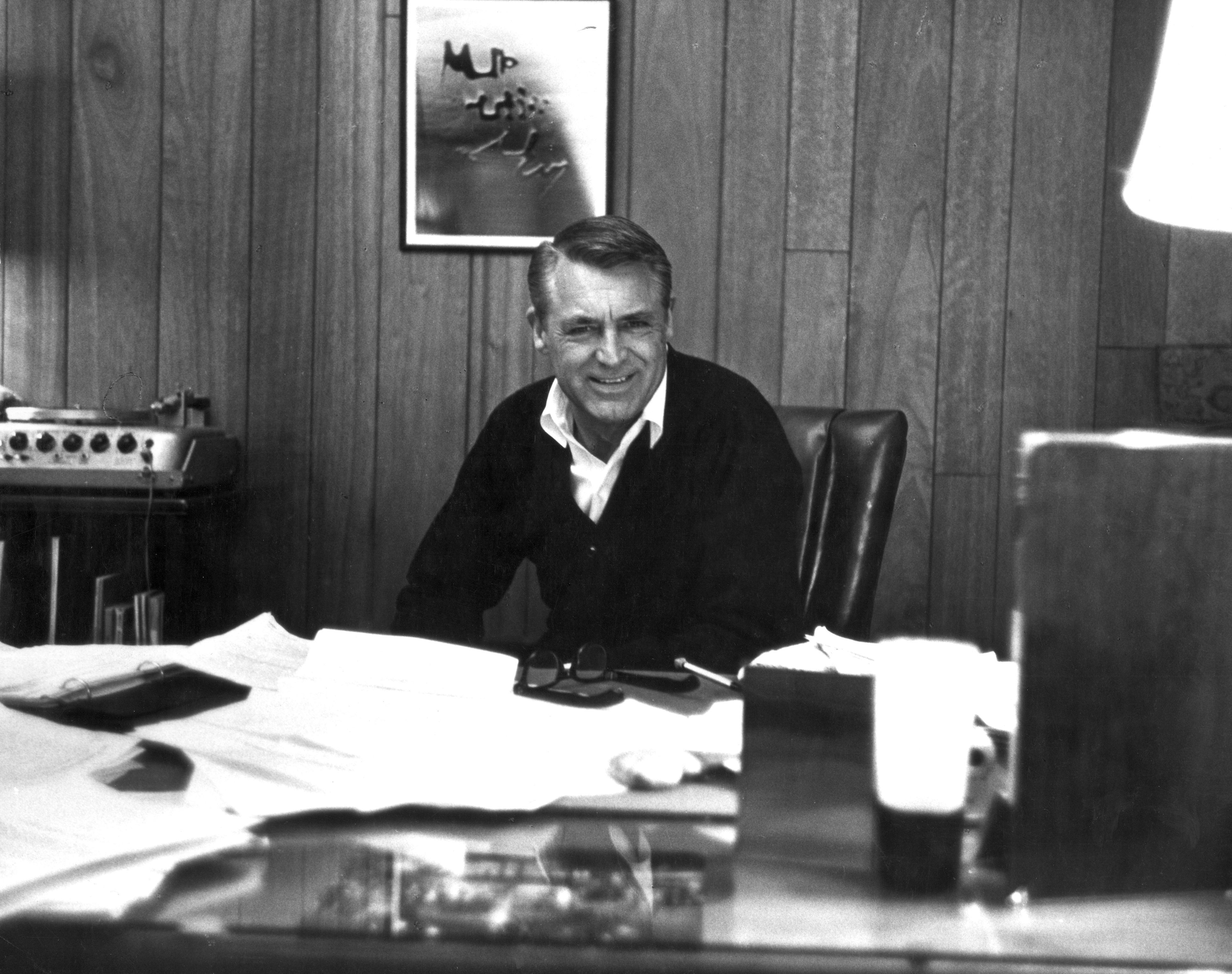 Cary Grant s Sprawling Beverly Hills Property Hits the Market at $77 5 Cary Grant s Sprawling Beverly Hills Property Hits the Market at $77 5