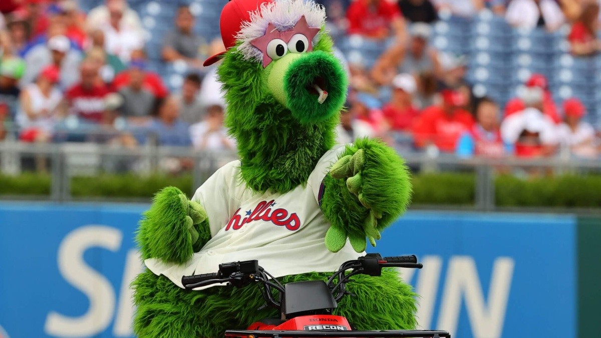 MLB: Baseball Joins the Coldplay Scandal: Phillies Troll with the Kiss Cam