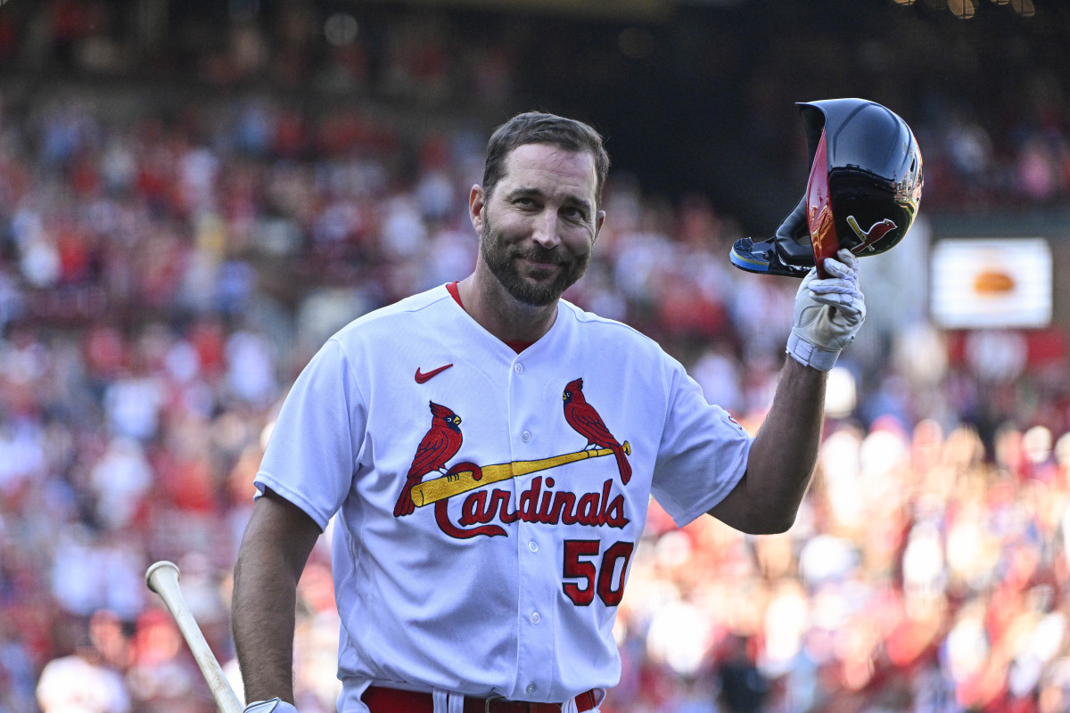 Former Cardinals Ace Adam Wainwright Makes Savannah Bananas Debut