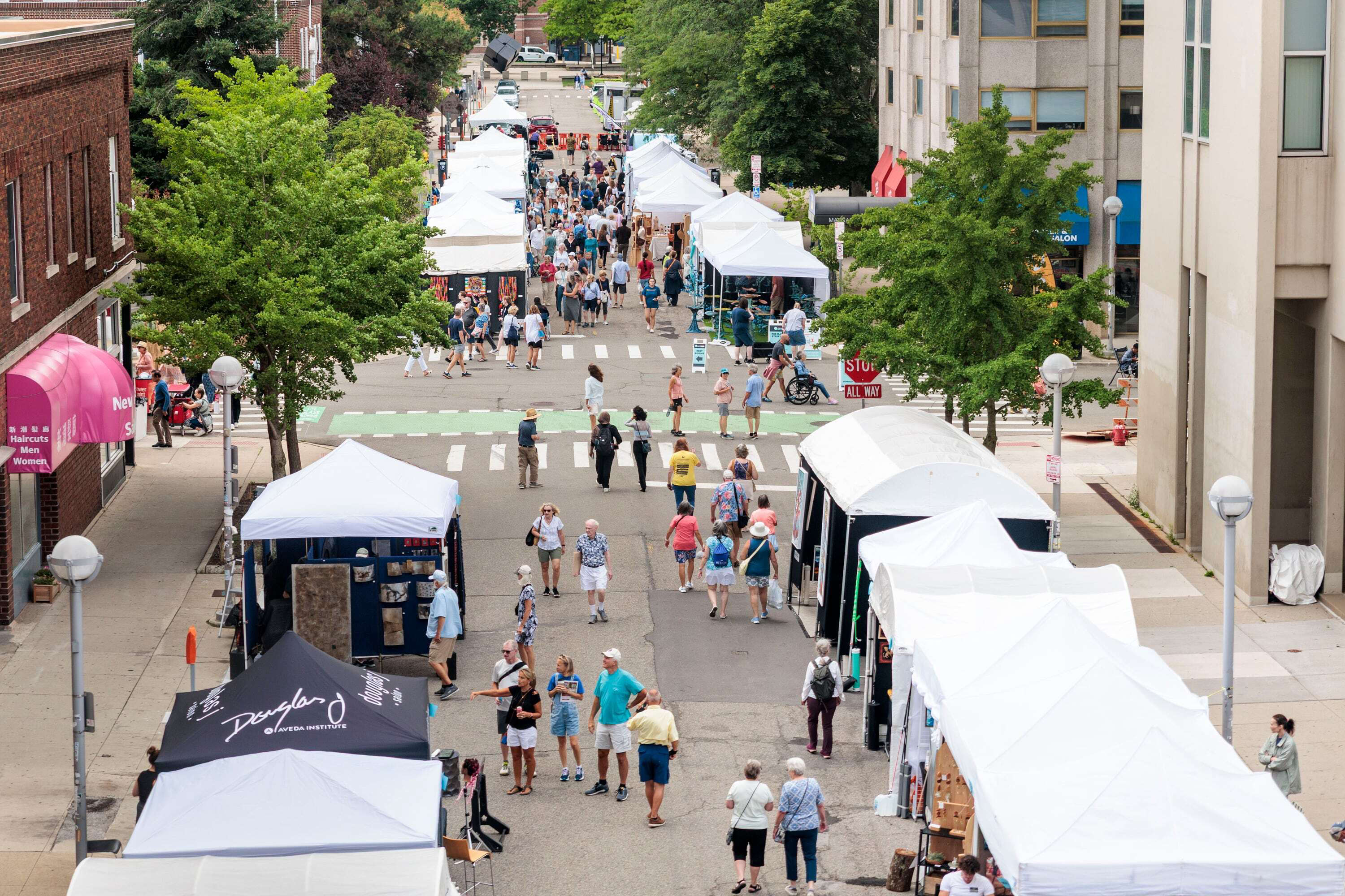 Ann Arbor Art Fair 2025 closes early due to severe weather Ann Arbor Art Fair 2025 closes early due to severe weather