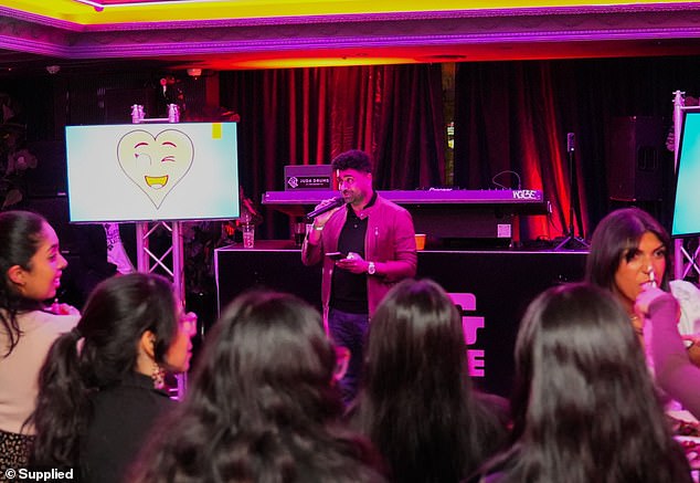 Unorthodox Dating Trend Australians Are Embracing Without Apps