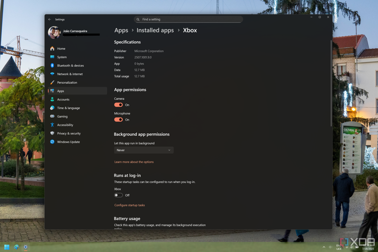 Screenshot of the Settings app on Windows 11 showing app details with background permissions turned off