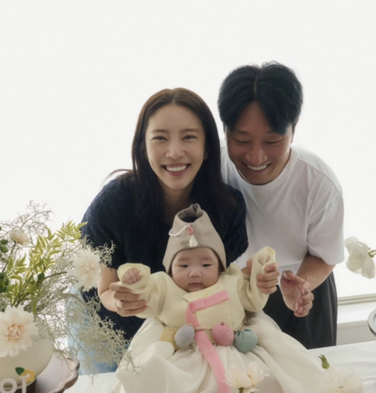 이규혁·손담비·해이 100일 사진