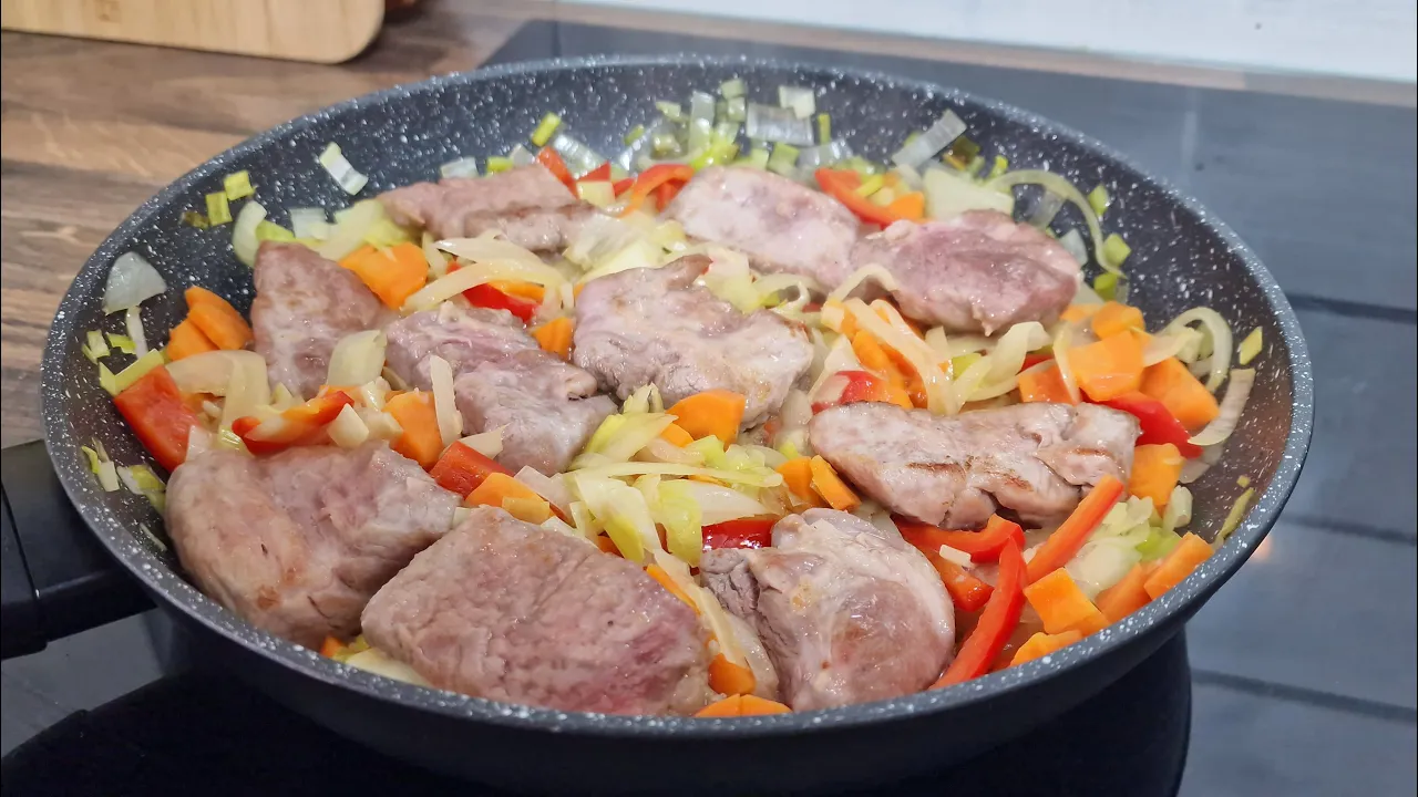 Chinesisches Rezept für das zarteste Fleisch! Schweinefleisch mit ...