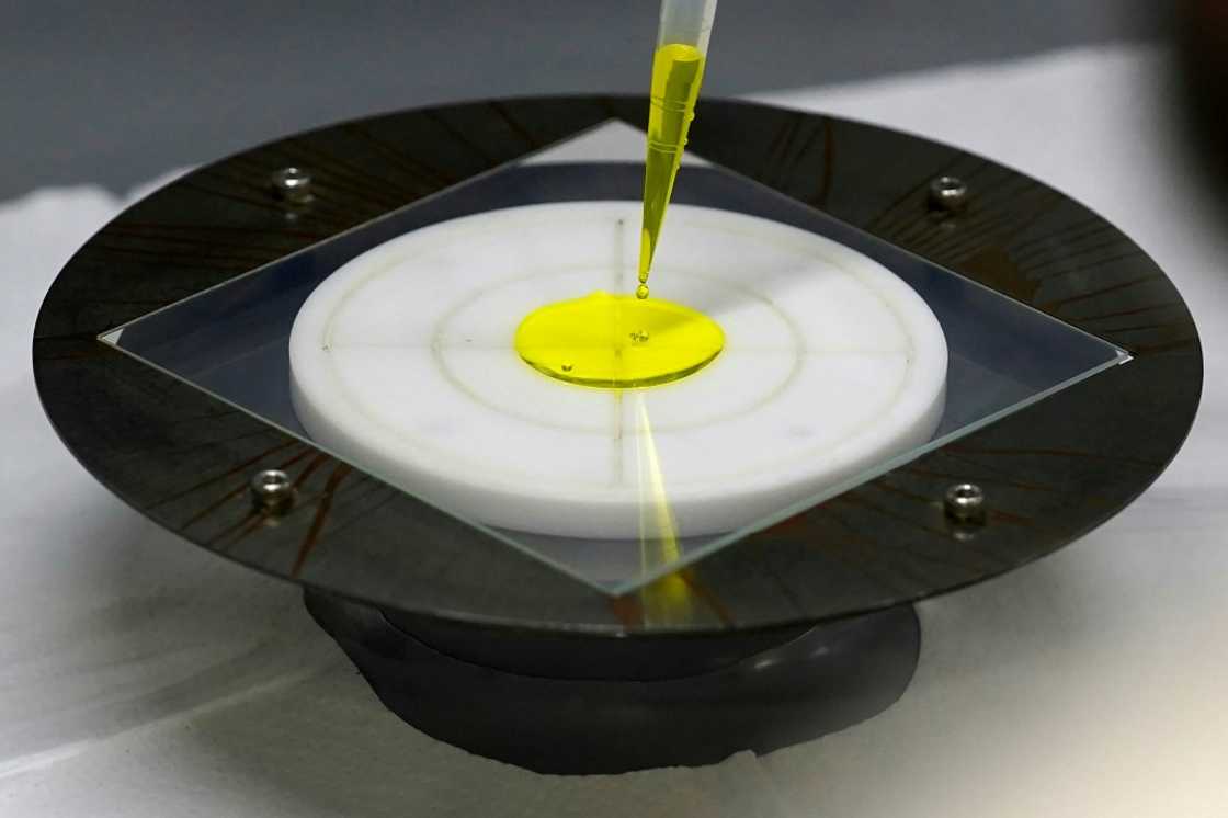 Japan sees bright future for ultra-thin, flexible solar panels