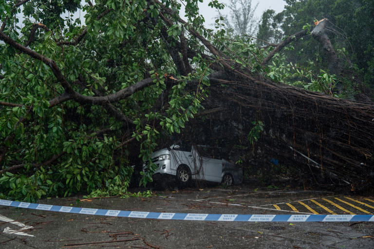 Hong Kong Hit with Hurricane Signal No. 10