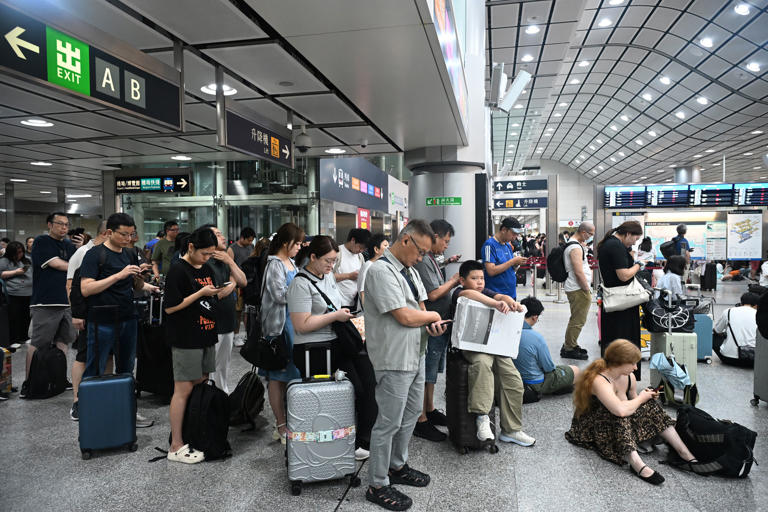 Typhoon Wipha's Trajectory: Vietnam Landfall Expected