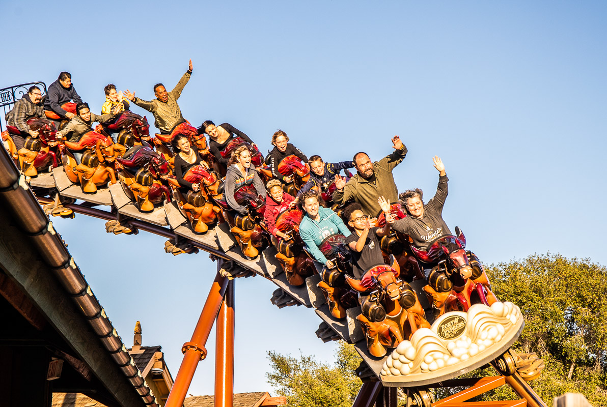 Guide to Knott's Berry Farm: Best rides + top tips! [2026 update]