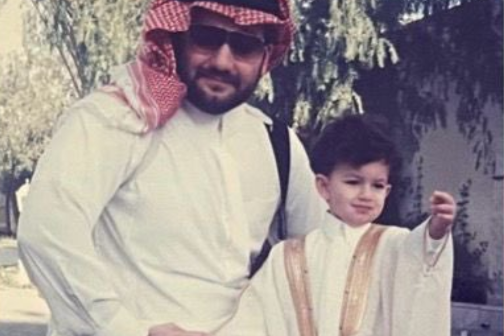 Foto Jadul Pangeran Arab 'Sleeping Prince' Bersama Keluarga