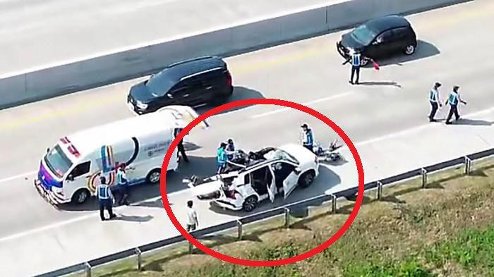 Dalam lingkaran merah mobil listrik AION V yang alami kecelakaan maut di tol Semarang-Batang dengan truk boks Hino dan Nissan Evalia, (20/7/25) TribunBanyumas.com/Dok. Warga